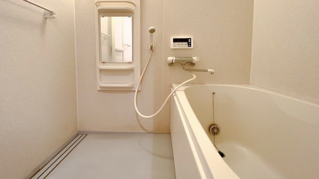 ソレイユＭの浴室