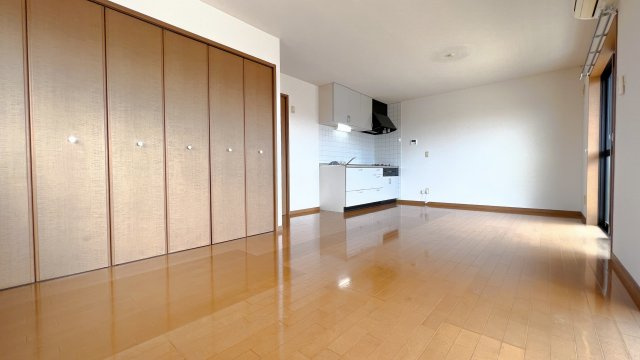 ソレイユＭの居間・リビング