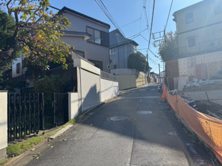 【前面道路含む現地写真】