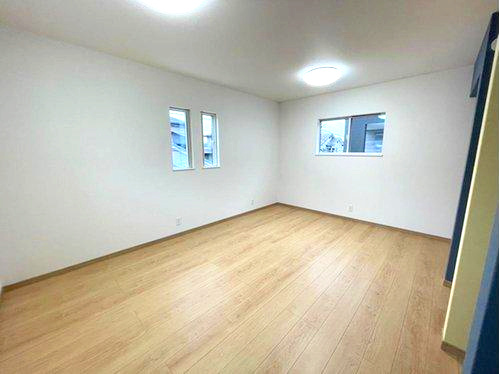 下伊敷3丁目　モデルハウス分譲の洋室