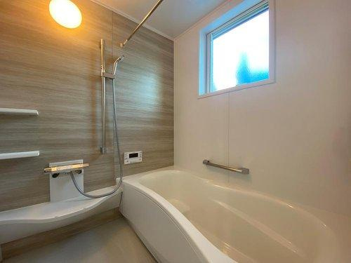 西坂元町　モデルハウス分譲の浴室|浴室暖房乾燥機付のシステムバスルームです。灰や雨が多い鹿児島には嬉しいですね。