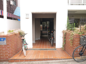 【エントランス】