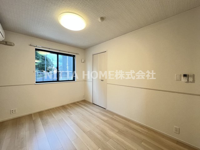 ハーモニー福知山　Ｂ棟の内装|【イメージ写真】洋室は６．１帖のお部屋です＊