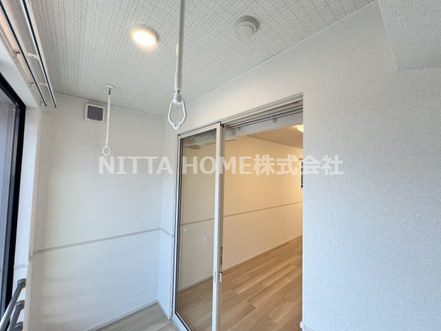 ハーモニー福知山　Ｂ棟のバルコニー|【イメージ写真】２．１帖のサンルーム◎