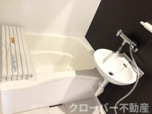 ホワイトコーポの浴室