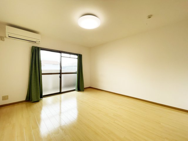 グレイスKMの居間・リビング