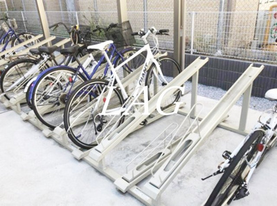 【その他】 | リブリ・ラヴィアンローズ・国立 | 駐輪場です。