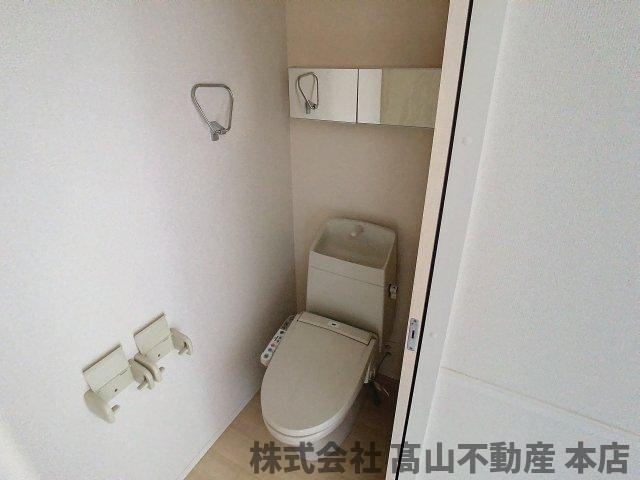 リリック・ポエトリーのトイレ