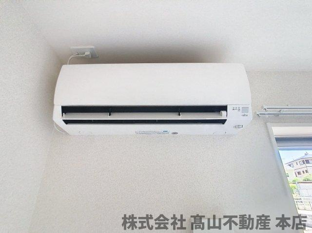 リリック・ポエトリーの設備