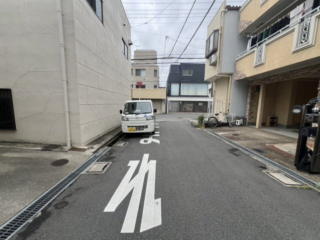 中野新町中古戸建の前面道路含む現地写真|前面道路含む現地写真です