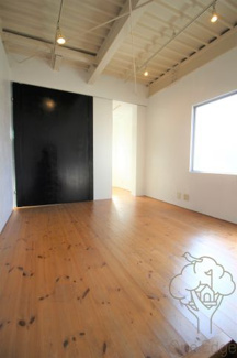 【居間・リビング】 | Azuma Apartment