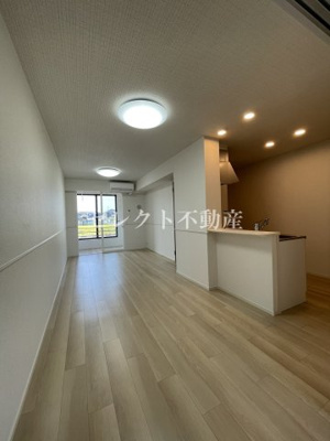 【居間・リビング】 | ベル・シャンス　Ⅱ | 【ベル・シャンス　Ⅱ】リビングです