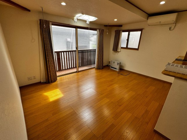 屋敷田　中古戸建の洋室
