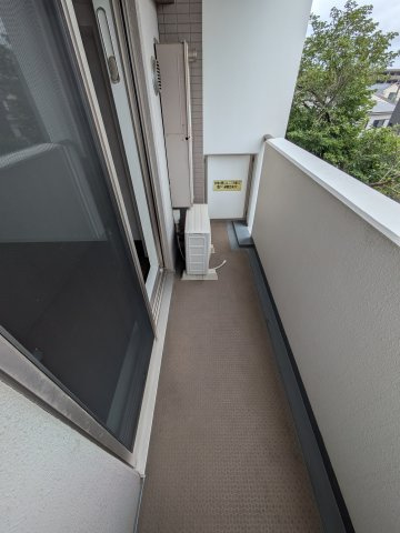 グレイスコート大倉山のバルコニー