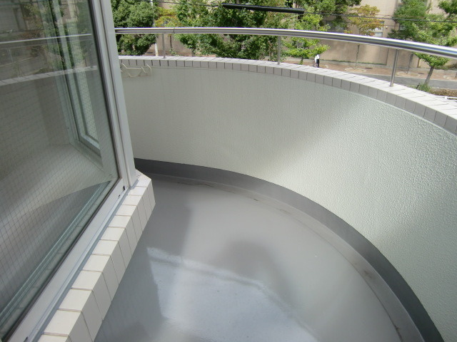 ヒルズ六甲のバルコニー