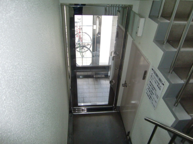 ヒルズ六甲のエントランス