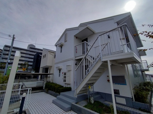 神戸市須磨区白川台６丁目のアパート