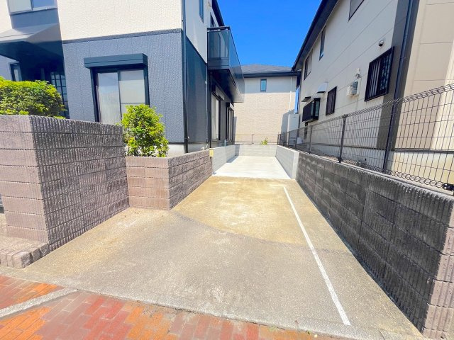 南風台１丁目戸建の駐車場