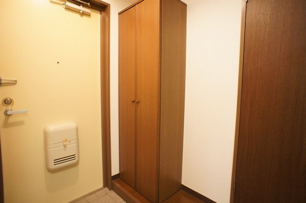 シャトレーナルシマの玄関