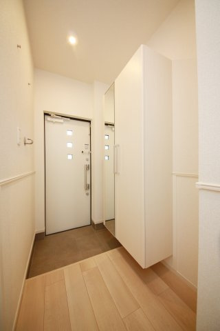 ウィステリア　C.D.Sの玄関