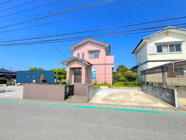 曽根372戸建の前面道路含む現地写真