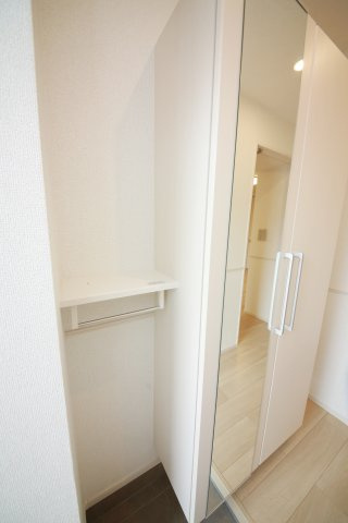 ウィステリア　C.D.Sの玄関