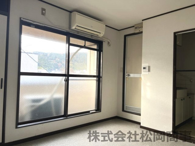 【洋室】 | ハイツ足立