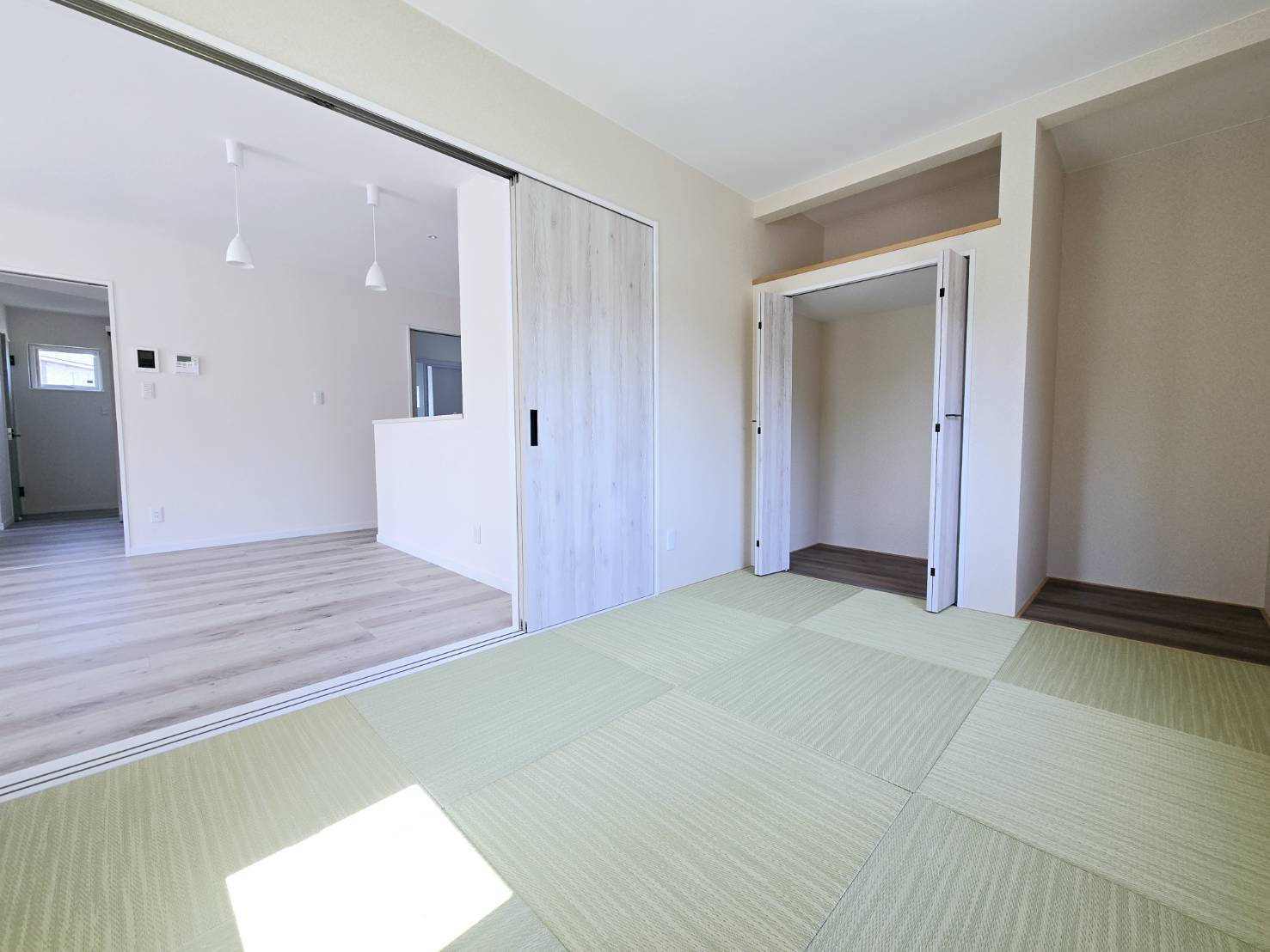 八戸市大字白銀町字白浜道　令和4年築未入居物件の和室