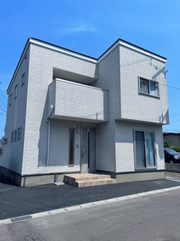 八戸市大字白銀町字白浜道　令和4年築未入居物件の外観パース