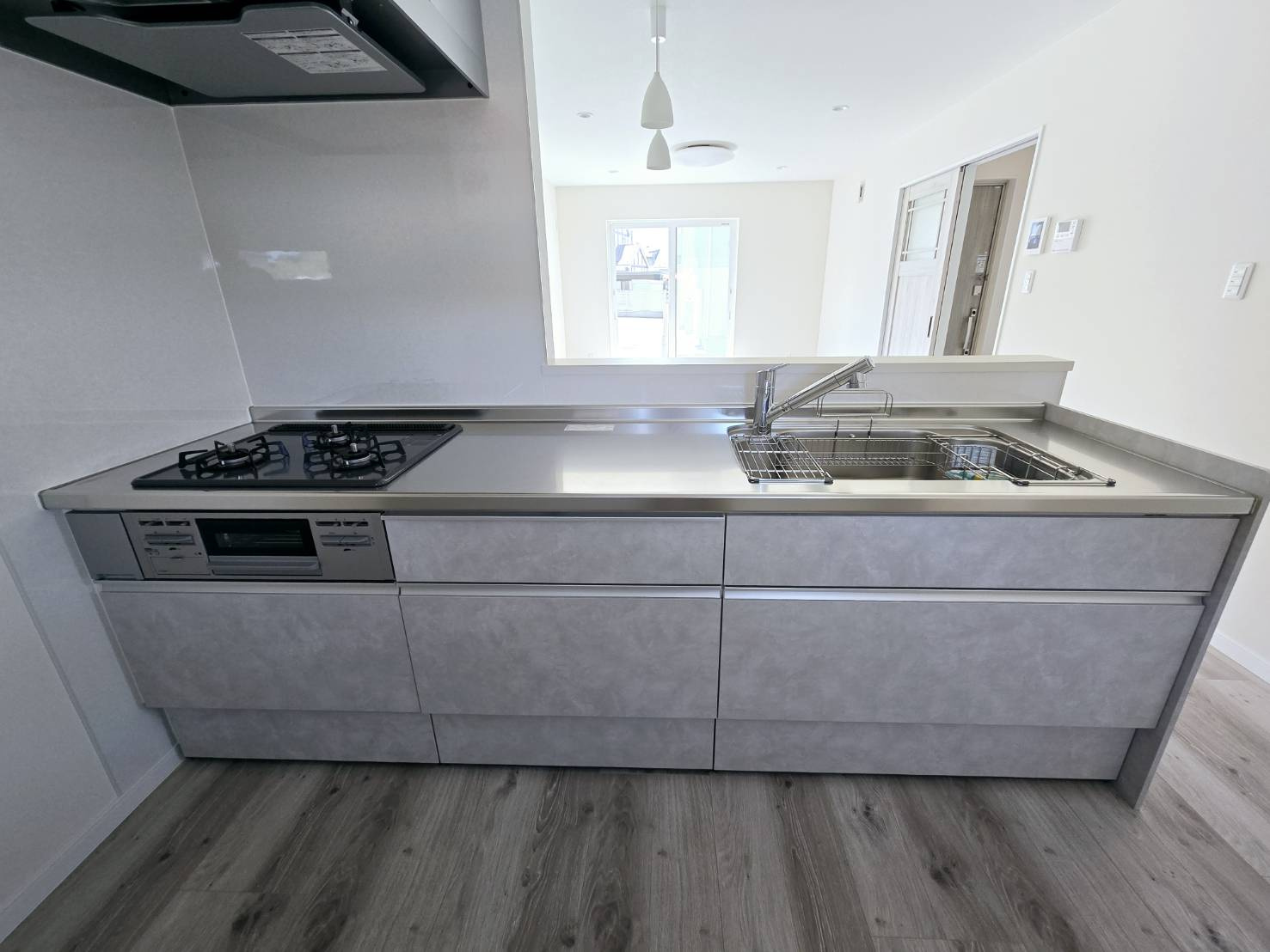 八戸市大字白銀町字白浜道　令和4年築未入居物件のキッチン