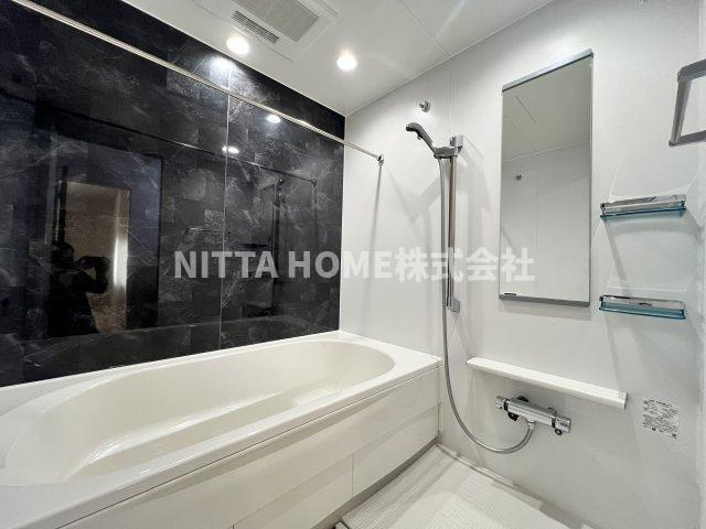 ハーモニー福知山　Ｃ棟の浴室|一坪以上の風呂で設備も充実◇