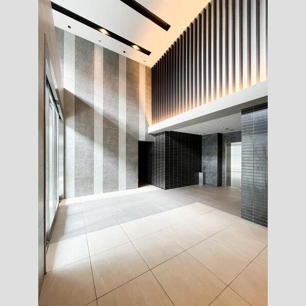 Alivis長田のロビー