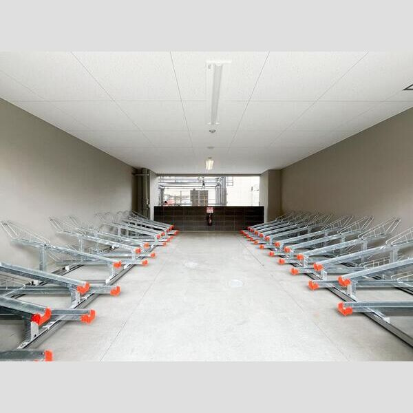 Alivis長田の駐車場