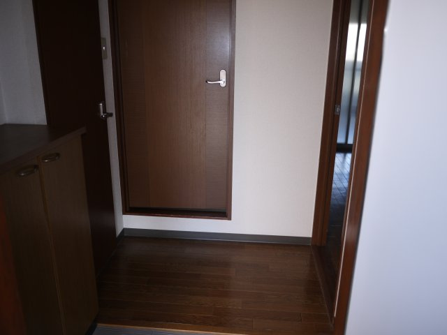 谷本ビルの玄関|ゆったりとした玄関です