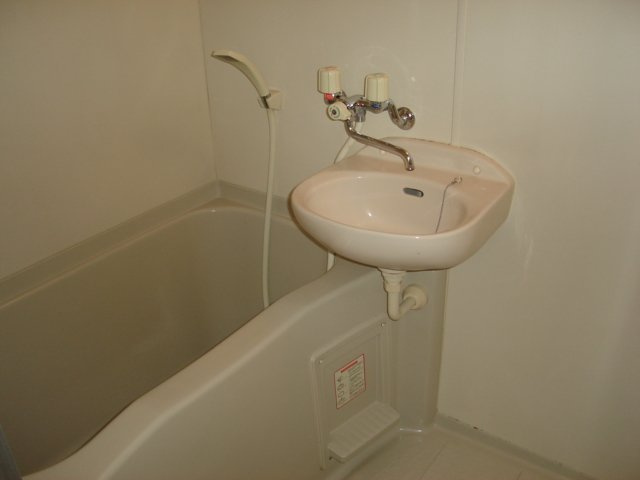 フォレスト，コーポの浴室|バス