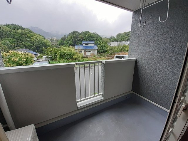 フィオーレＡのバルコニー|暖かな日差しのふりそそぐバルコニー