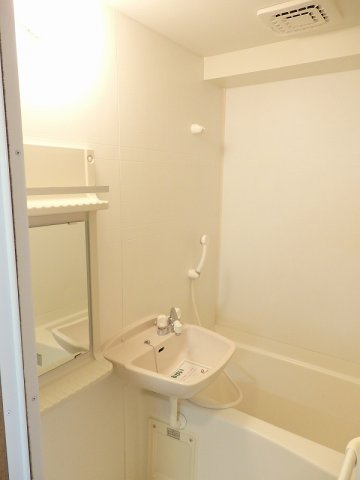 セゾン升本の浴室|きれいなお風呂です