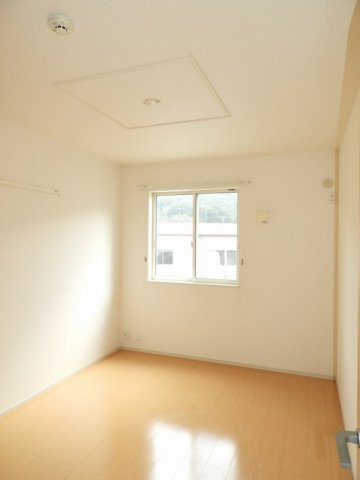 プリザーブ　Ⅱの内装|明るい色調の室内です