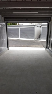 【その他】 | 宇都宮戸祭2丁目ガレージ | 車庫内奥からシャッターへ向けて