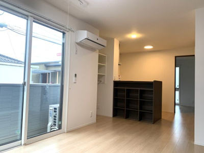 【居間・リビング】 | モンペリエ | LDK12.4帖