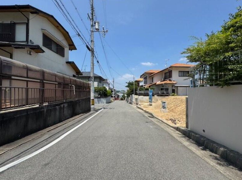 塩屋北町４丁目　土地の前面道路含む現地写真