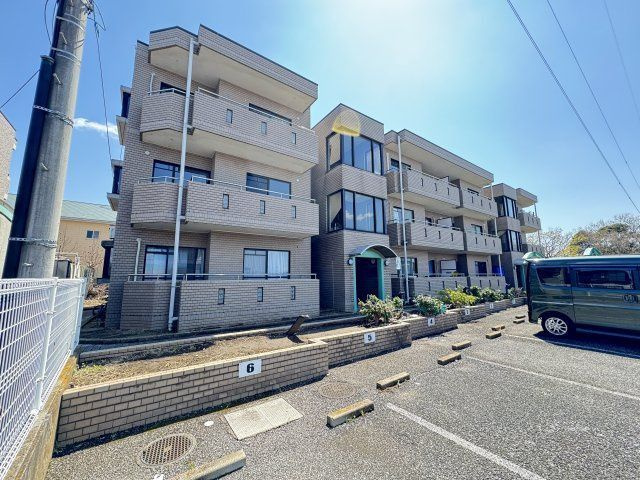 松戸ハイツ第一の外観