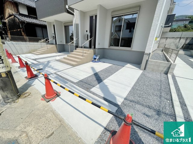 京都市伏見区日野西大道町　第2期　新築一戸建ての駐車場|駐車スペース！散水栓があるので、こまめに愛車を洗えます！