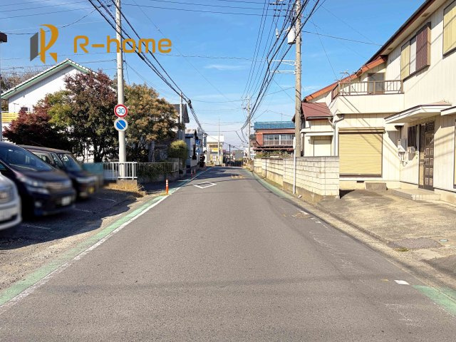 常総市豊岡町3期　新築戸建て　1号棟の前面道路含む現地写真|堂々！建物完成♪実際のお部屋をご見学可能です♪
ご見学が一番の資料！お気軽にお問い合わせ下さい♪