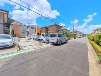 【前面道路含む現地写真】