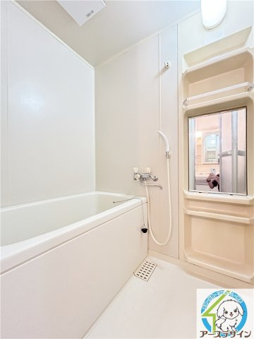 ヴィラ新宅の浴室