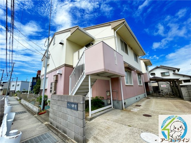 ヴィラ新宅の外観