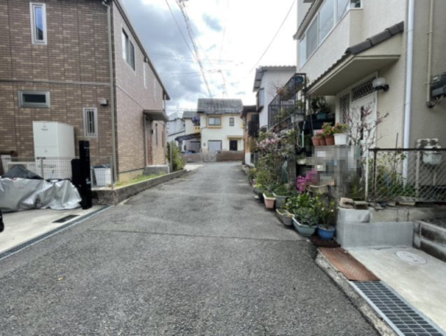 星田2丁目　中古一戸建ての前面道路含む現地写真|■物件内覧・資金計画相談・住宅ローン相談、リフォーム相談、お問合せ受付中■
※当日・翌日のご内覧、ご相談はお電話でのお問合せがスムーズです！