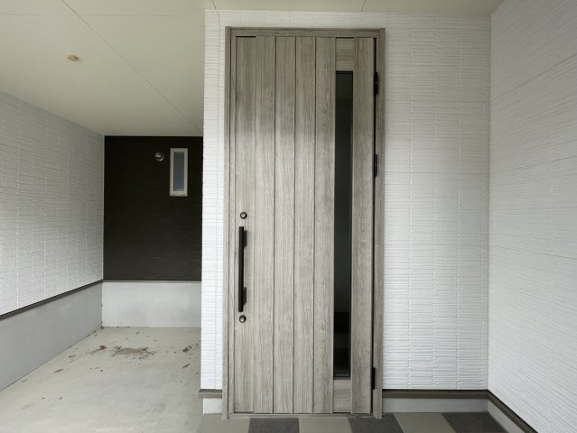 星田2丁目　中古一戸建ての玄関|■物件内覧・資金計画相談・住宅ローン相談、リフォーム相談、お問合せ受付中■
※当日・翌日のご内覧、ご相談はお電話でのお問合せがスムーズです！