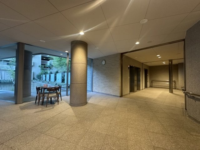 ニューライズシティ東京ベイハイライズのロビー